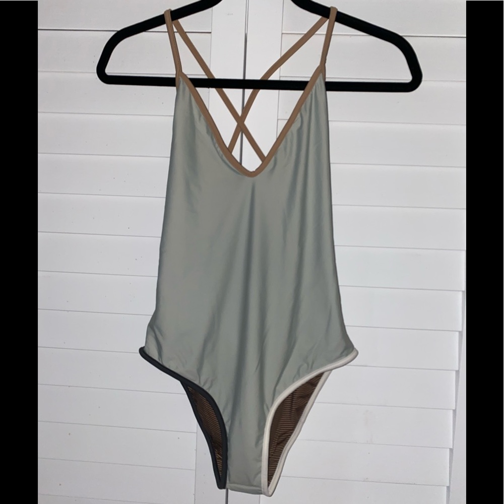Acacia Swimwear NWT IVY in Haze XL
